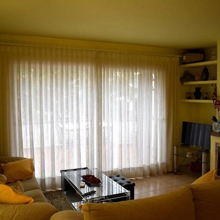 Magnolia, Habitacion Matrimonial Con Bano Uso Privado, En Casa Compartida Lägenhet Palafrugell Exteriör bild