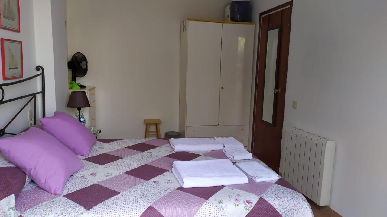 Magnolia, Habitacion Matrimonial Con Bano Uso Privado, En Casa Compartida Lägenhet Palafrugell Exteriör bild