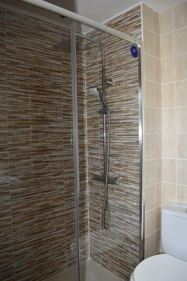 Magnolia, Habitacion Matrimonial Con Bano Uso Privado, En Casa Compartida Lägenhet Palafrugell Exteriör bild