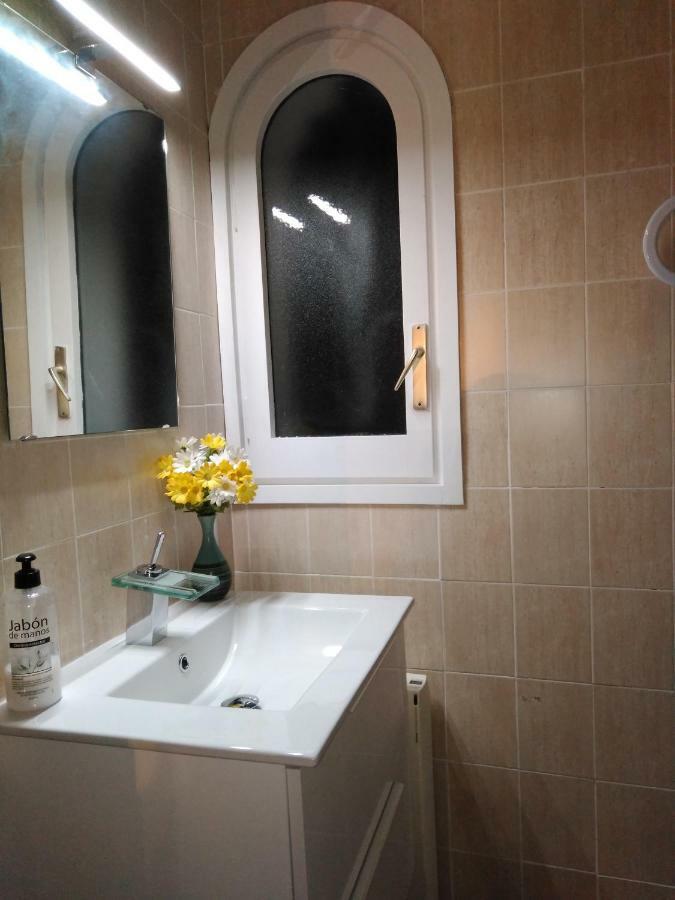Magnolia, Habitacion Matrimonial Con Bano Uso Privado, En Casa Compartida Lägenhet Palafrugell Exteriör bild