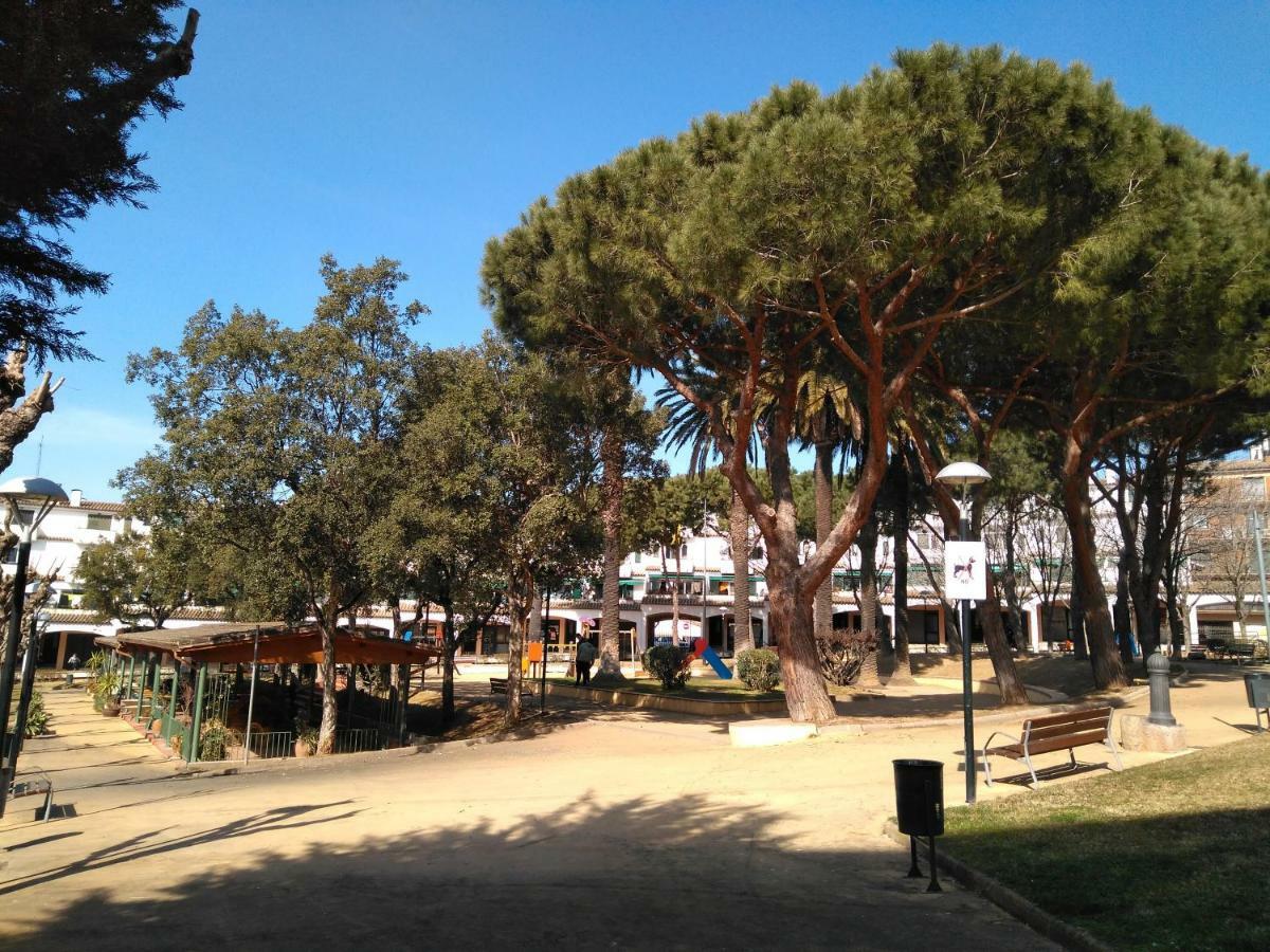 Magnolia, Habitacion Matrimonial Con Bano Uso Privado, En Casa Compartida Lägenhet Palafrugell Exteriör bild