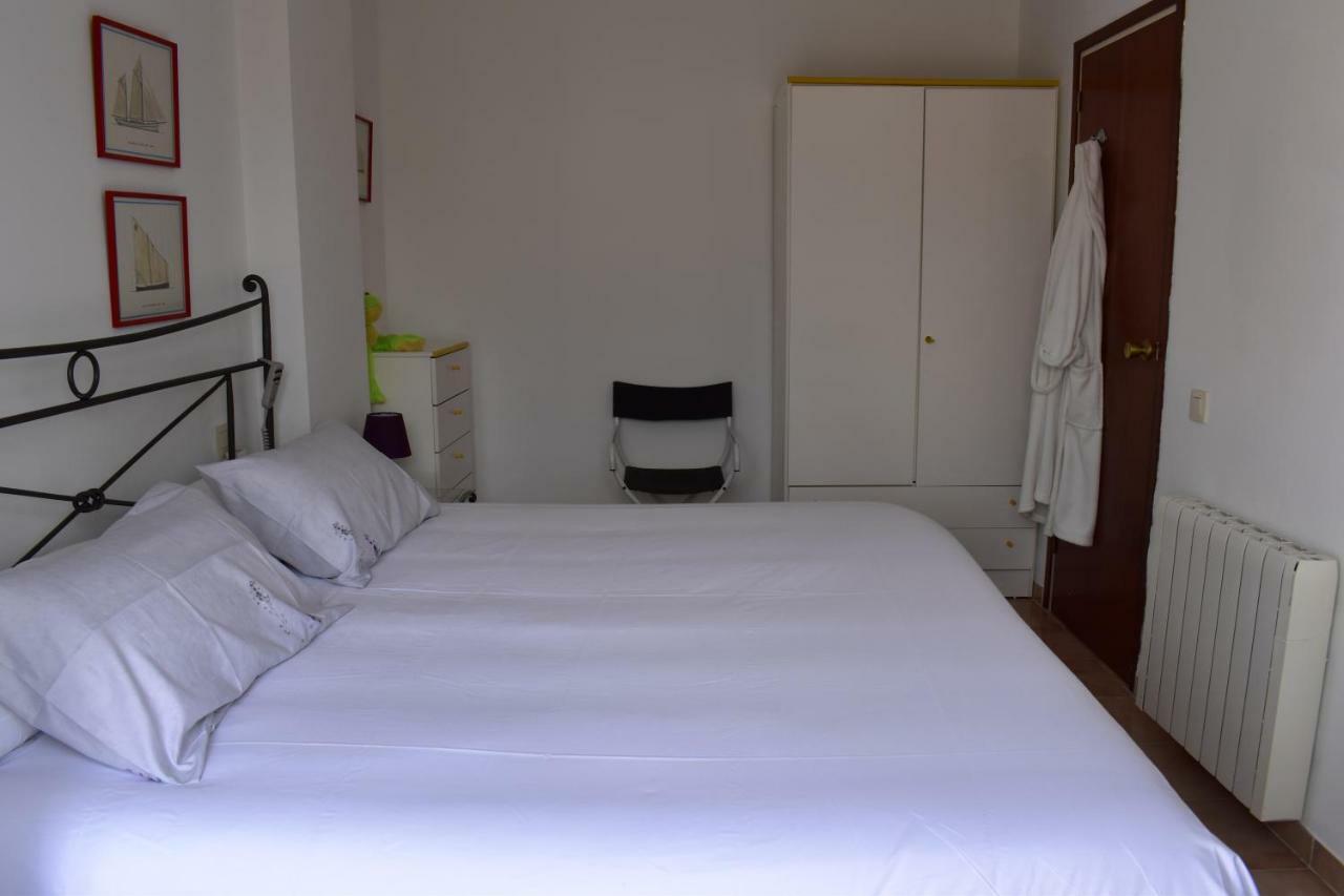 Magnolia, Habitacion Matrimonial Con Bano Uso Privado, En Casa Compartida Lägenhet Palafrugell Exteriör bild