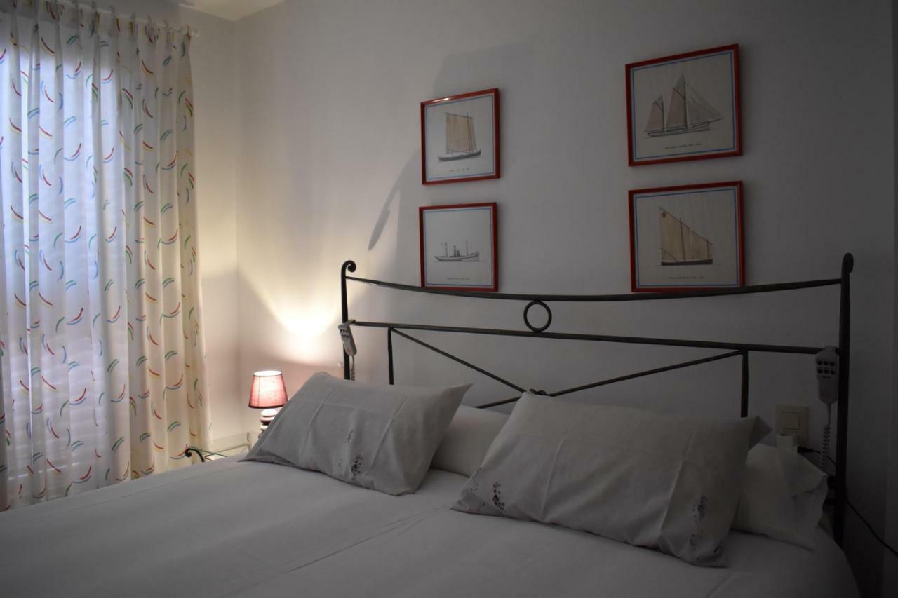 Magnolia, Habitacion Matrimonial Con Bano Uso Privado, En Casa Compartida Lägenhet Palafrugell Exteriör bild